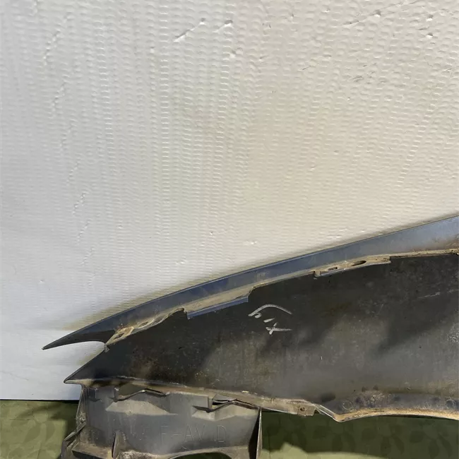 Parafango anteriore destro