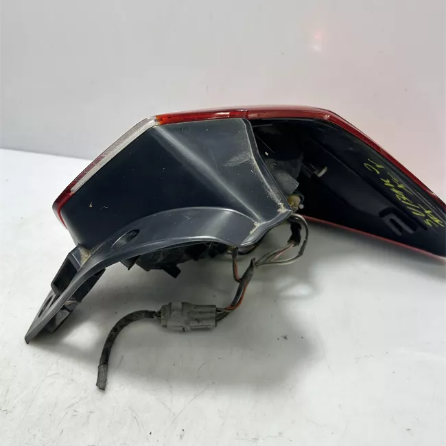 Fanale posteriore sinistro