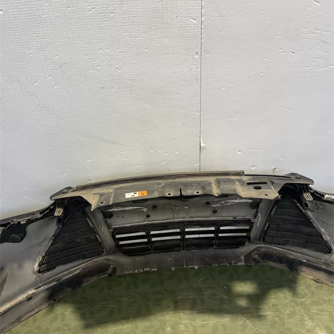 Paraurti anteriore primer