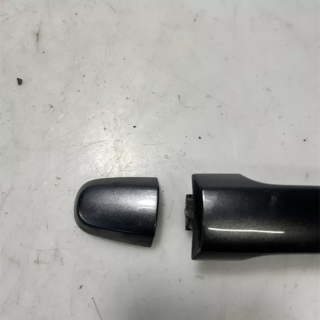 Maniglia porta posteriore sinistra primer