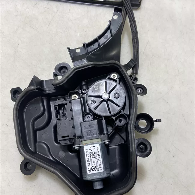 Alzacristallo elettrico porta anteriore sinistro