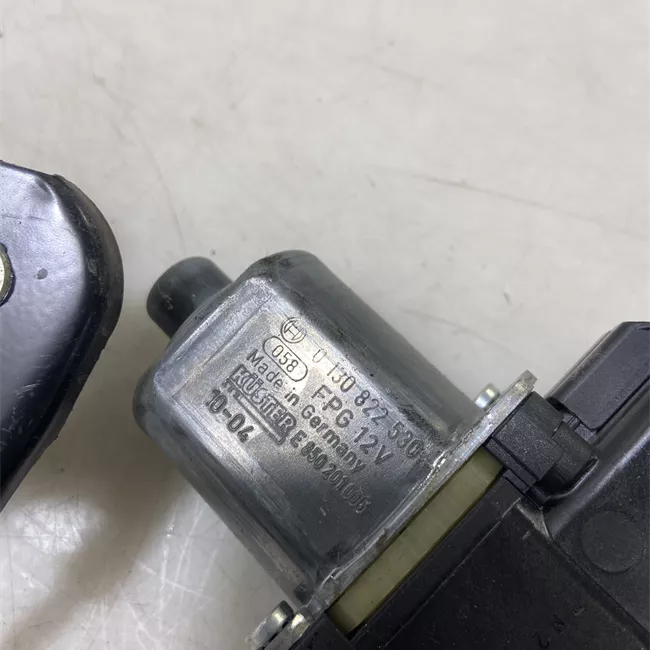 Alzacristallo elettrico porta anteriore destro