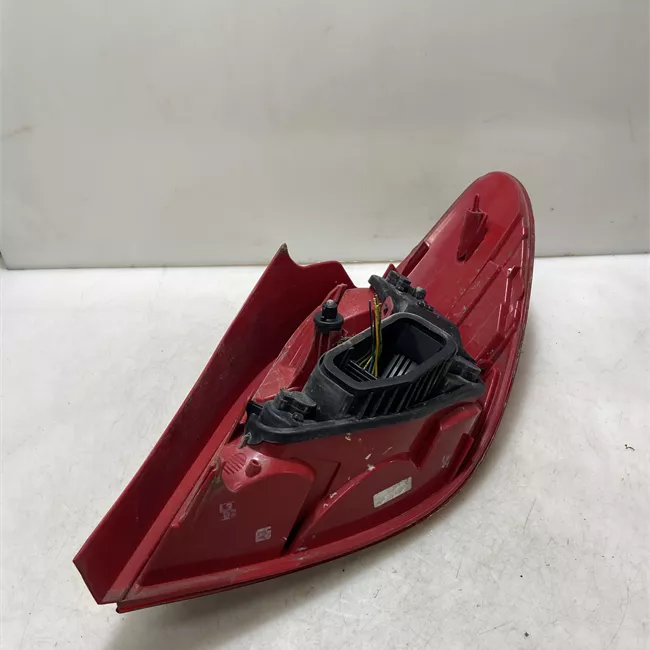 Fanale posteriore sinistro