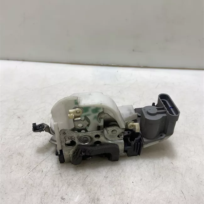 Serratura porta anteriore sinistra