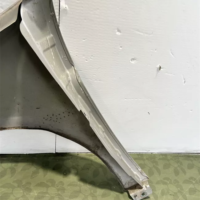 Parafango anteriore destro