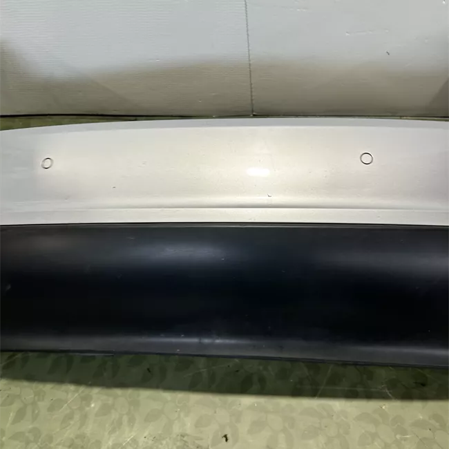 Paraurti posteriore con primer/sens parch