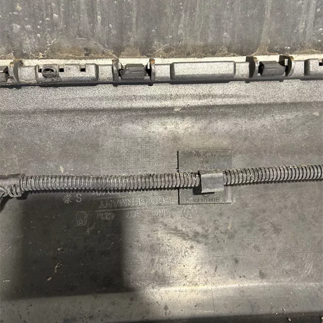 Paraurti posteriore con primer/sens parch