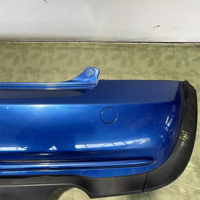 Paraurti posteriore con primer