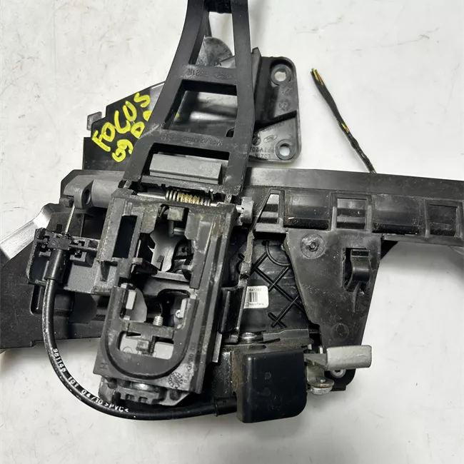 Serratura porta posteriore destra con sistema chiusura centrale