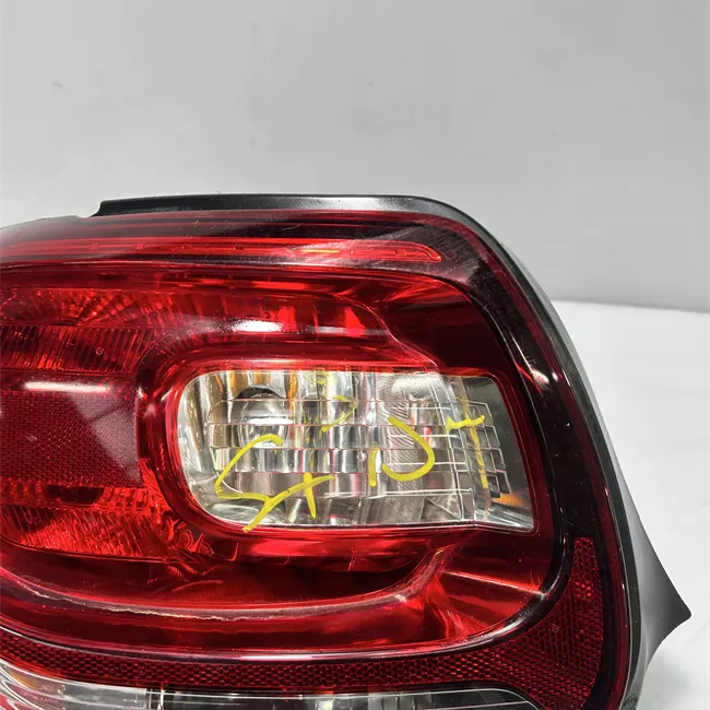 Fanale posteriore sinistro