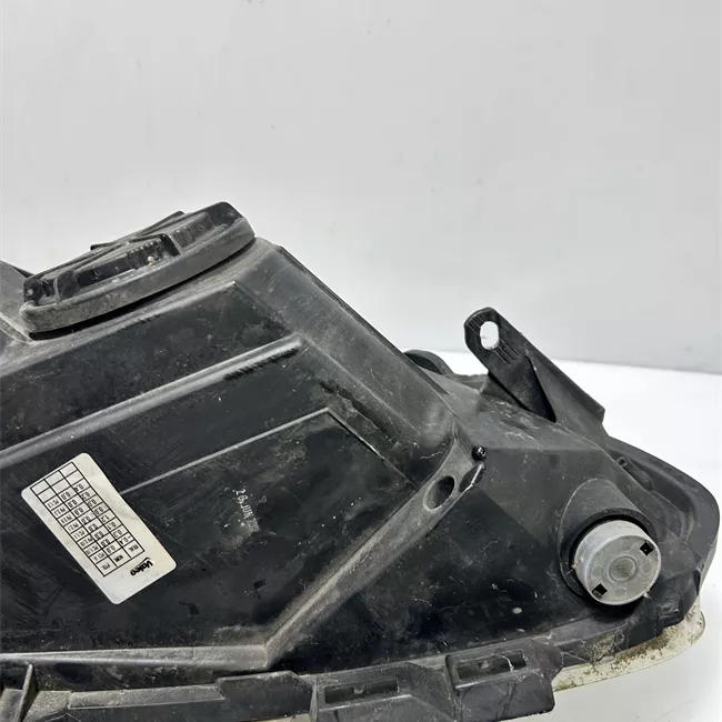 Proiettore sinistro Cromo