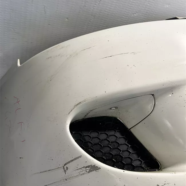 Paraurti anteriore con tergilavafari primer