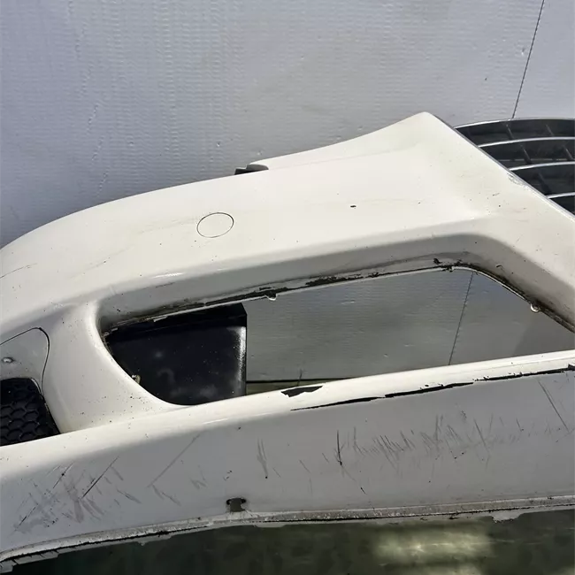 Paraurti anteriore con tergilavafari primer