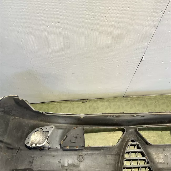 Paraurti anteriore con tergilavafari primer