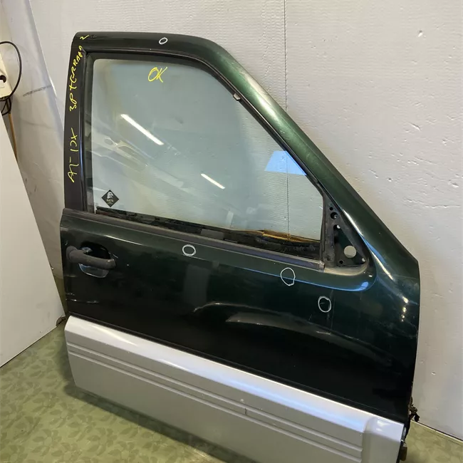 Porta anteriore destra S