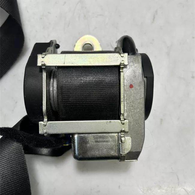 Cintura di sicurezza anteriore sinistra