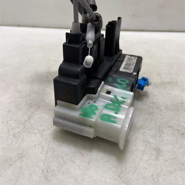 Serratura porta anteriore destra con chiusura centralizzata