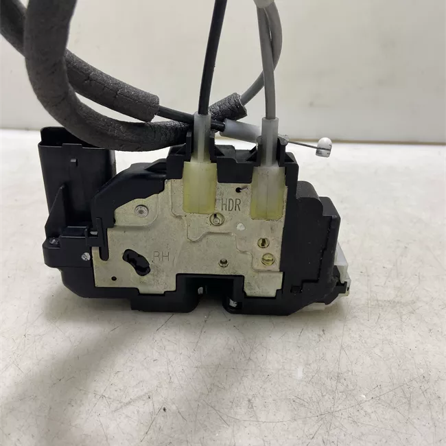 Serratura porta anteriore destra con chiusura centralizzata