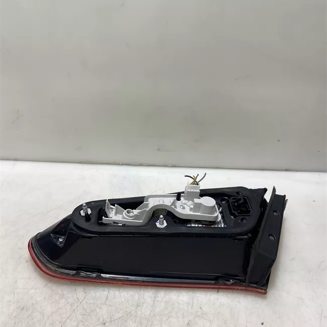 Fanale posteriore parte interno sinistro