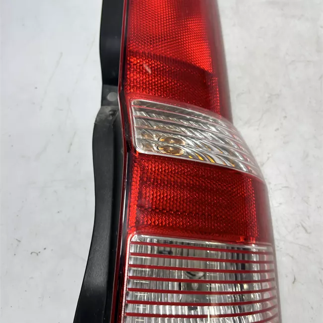 Fanale posteriore destro 11/04<