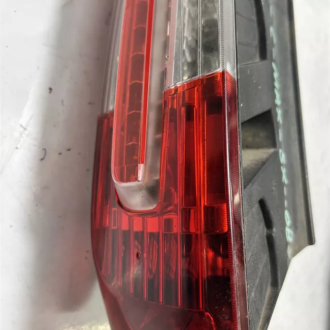 Fanale posteriore sinistro