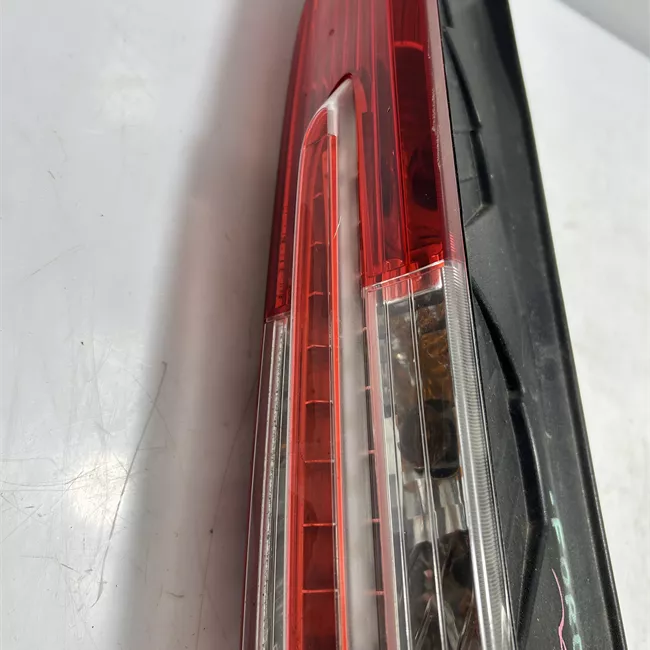 Fanale posteriore sinistro