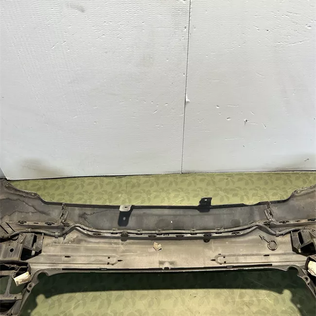 Paraurti posteriore centrale superiore primer