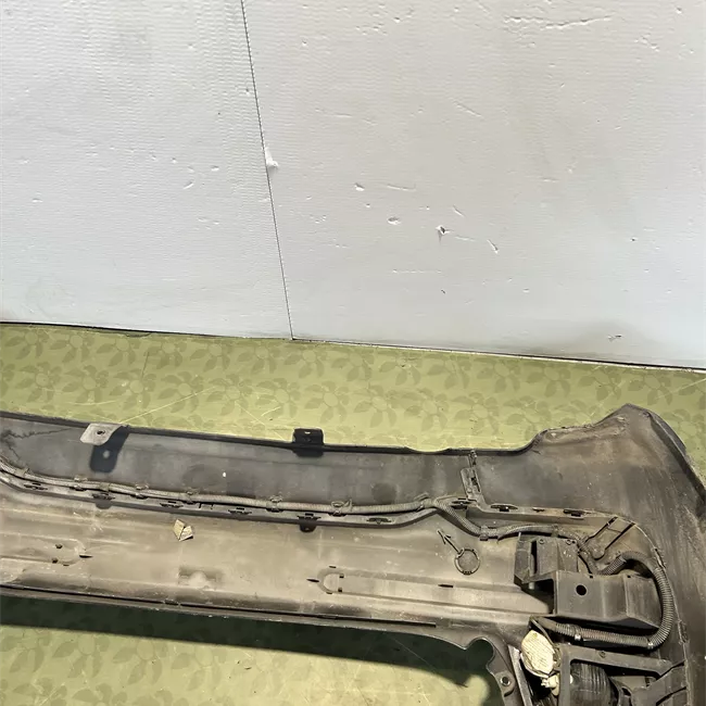 Paraurti posteriore centrale superiore primer