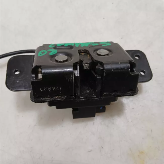 Serratura portello posteriore