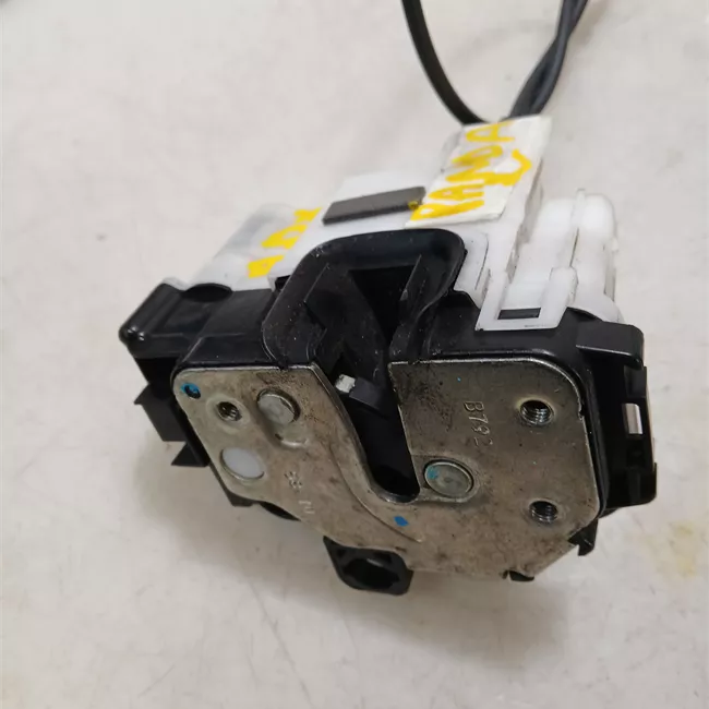 Serratura porta anteriore destra