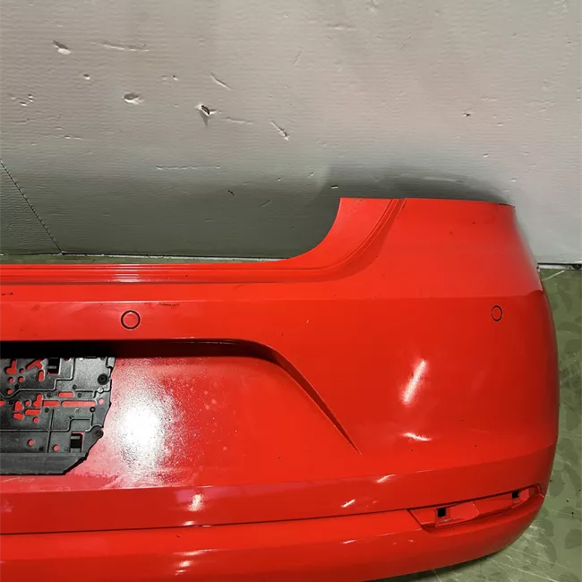 Paraurti posteriore con sensori parcheggio primer