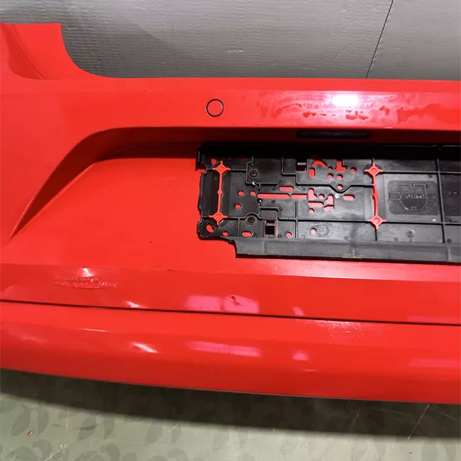 Paraurti posteriore con sensori parcheggio primer