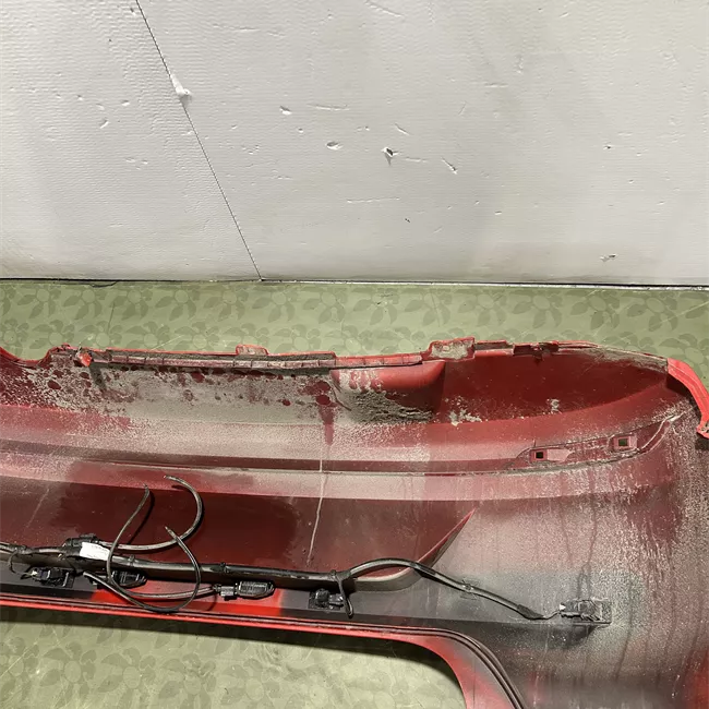 Paraurti posteriore con sensori parcheggio primer