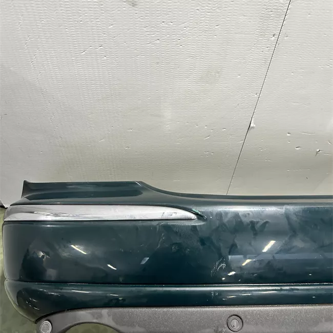 Paraurti posteriore con sensore parcheggio