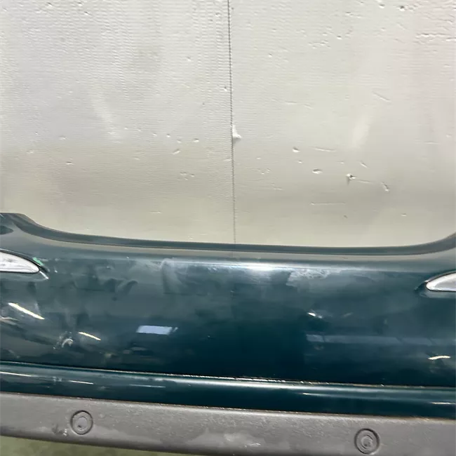 Paraurti posteriore con sensore parcheggio