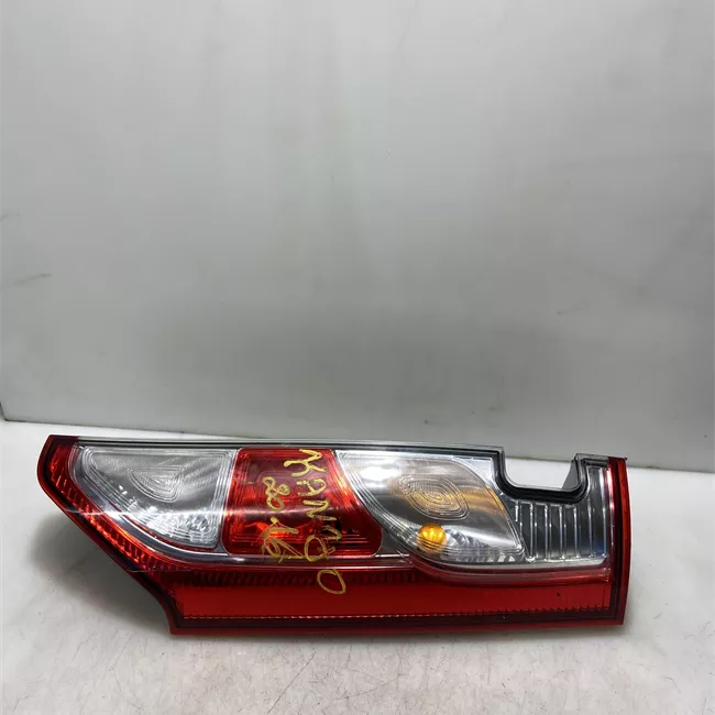 Fanale posteriore destro porta posteriore a battenti