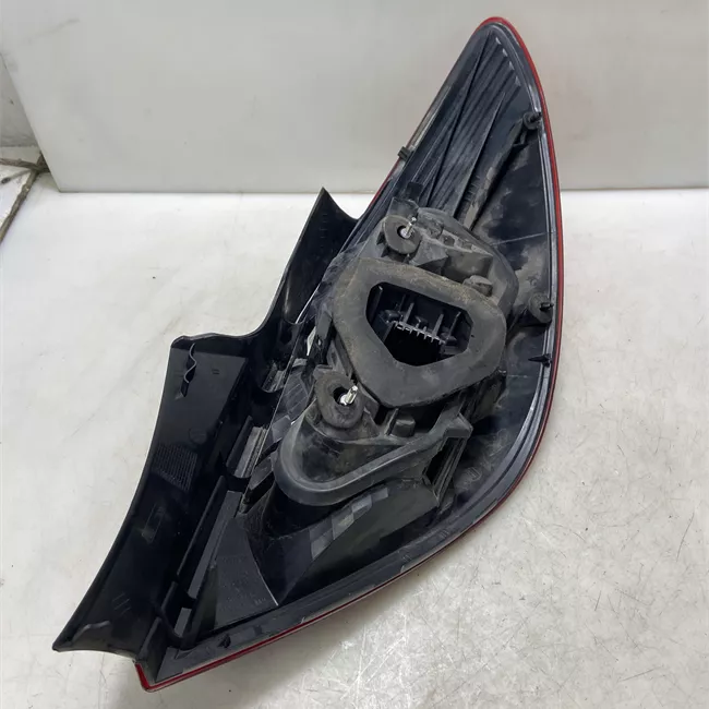 Fanale posteriore sinistro