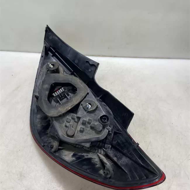 Fanale posteriore sinistro