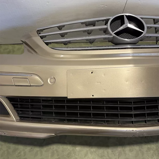 Paraurti anteriore con sensore parcheggio Primer