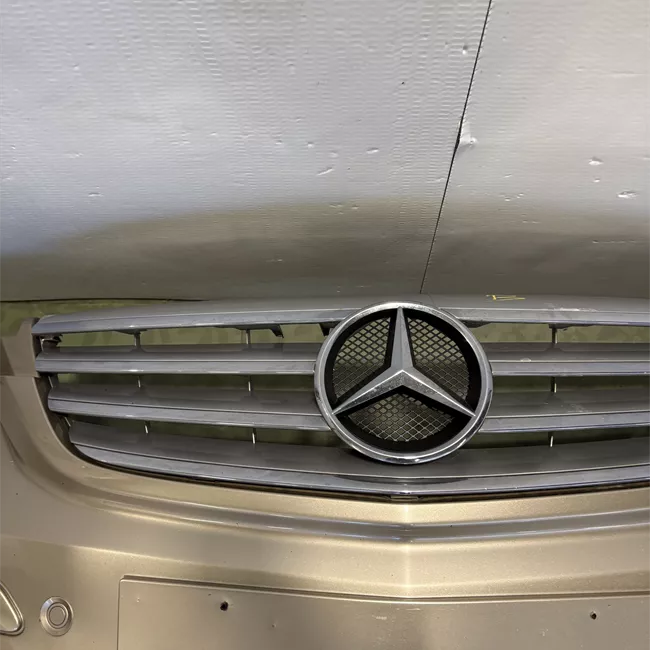 Paraurti anteriore con sensore parcheggio Primer