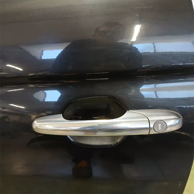 Porta anteriore sinistra