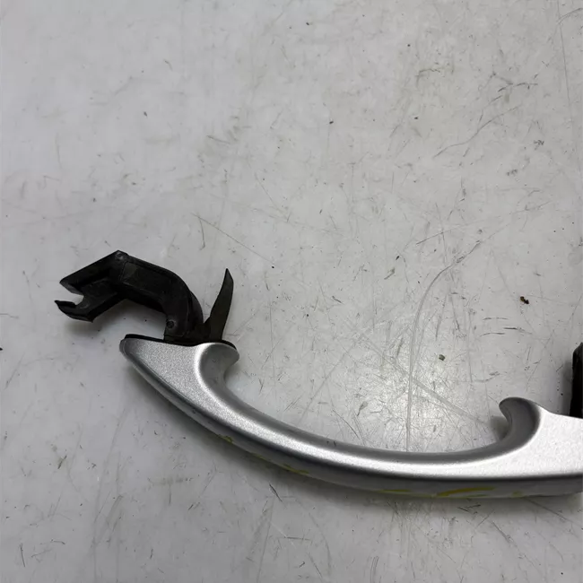 Maniglia porta anteriore sinistra primer