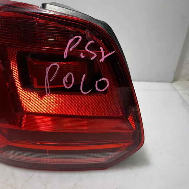 Fanale posteriore sinistro con retromarcia