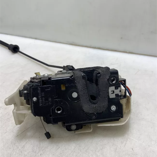 Serratura porta anteriore sinistra