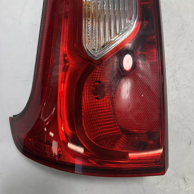 Fanale posteriore sinistro