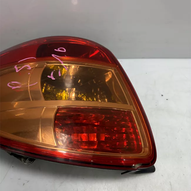 Fanale posteriore sinistro