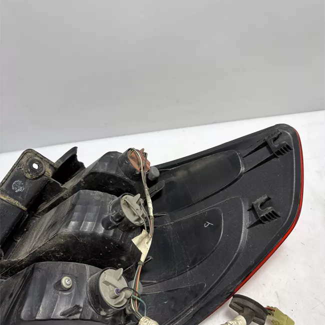 Fanale posteriore sinistro