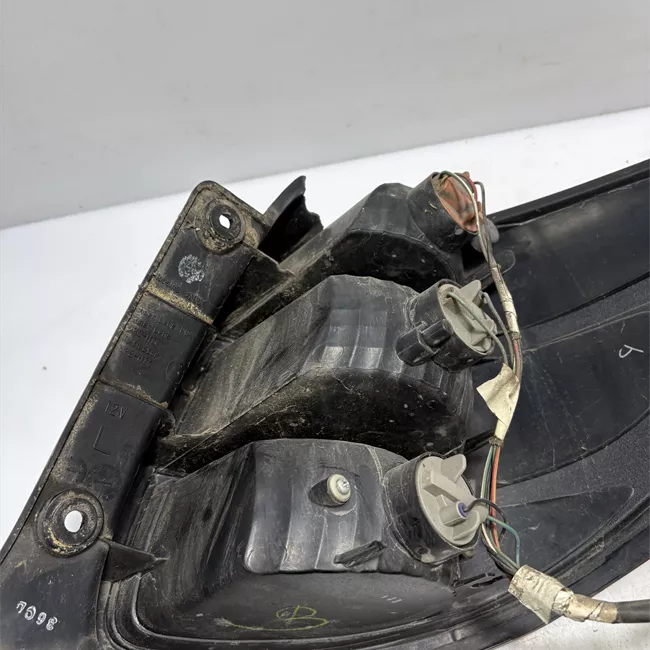 Fanale posteriore sinistro