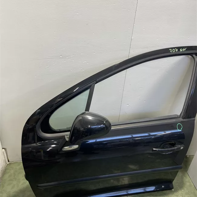 Porta anteriore sinistra