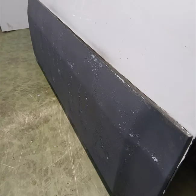 Porta anteriore destra